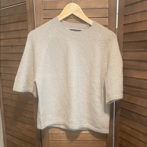 Ann Taylor Cream Sweater - Picture 1 of 5
